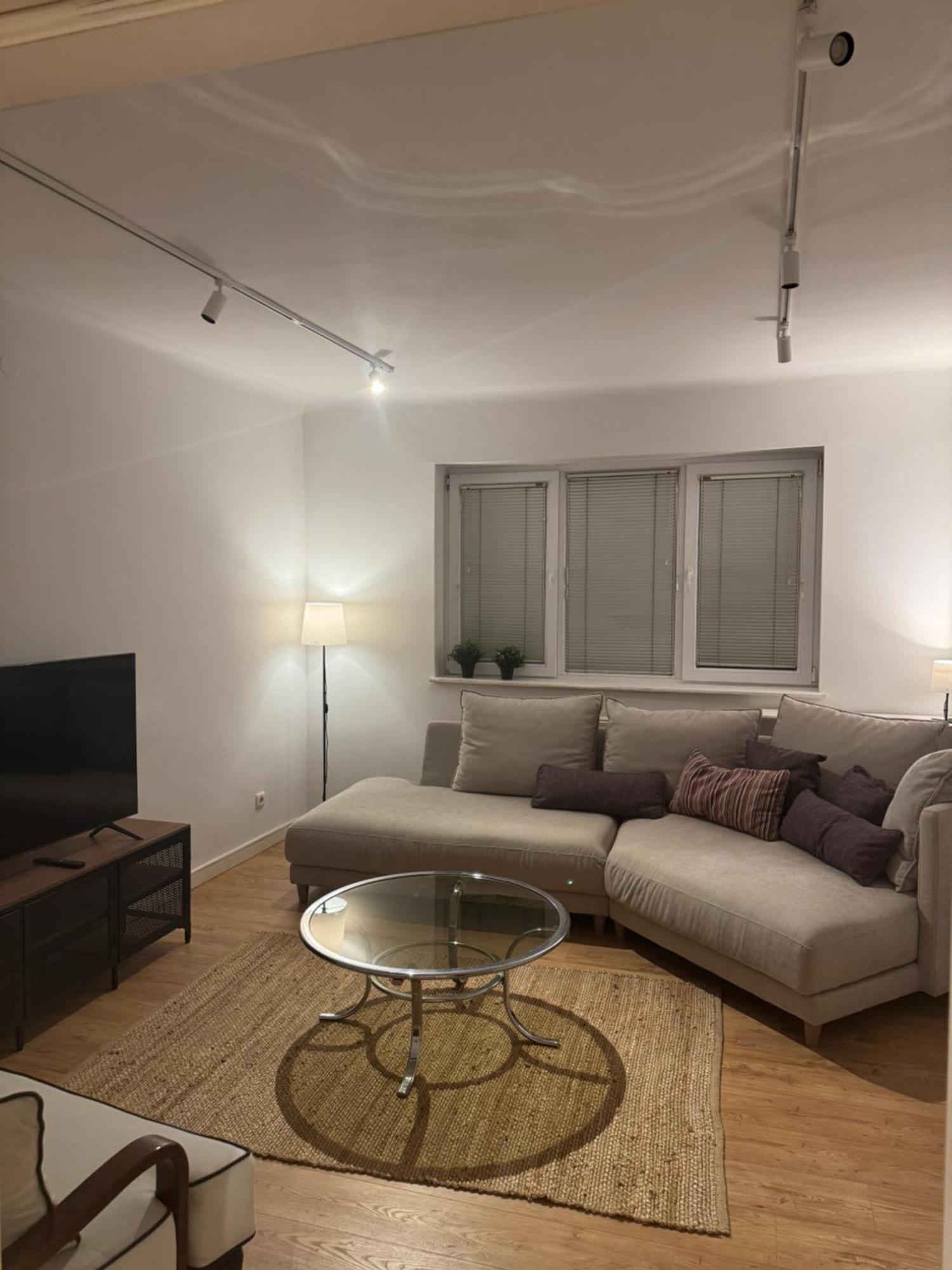 Tekija Central Stay Apartment SJJ Exteriör bild